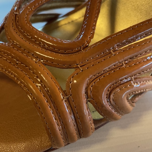 Joan & David Neutral strappy heels - Picture 2 of 5